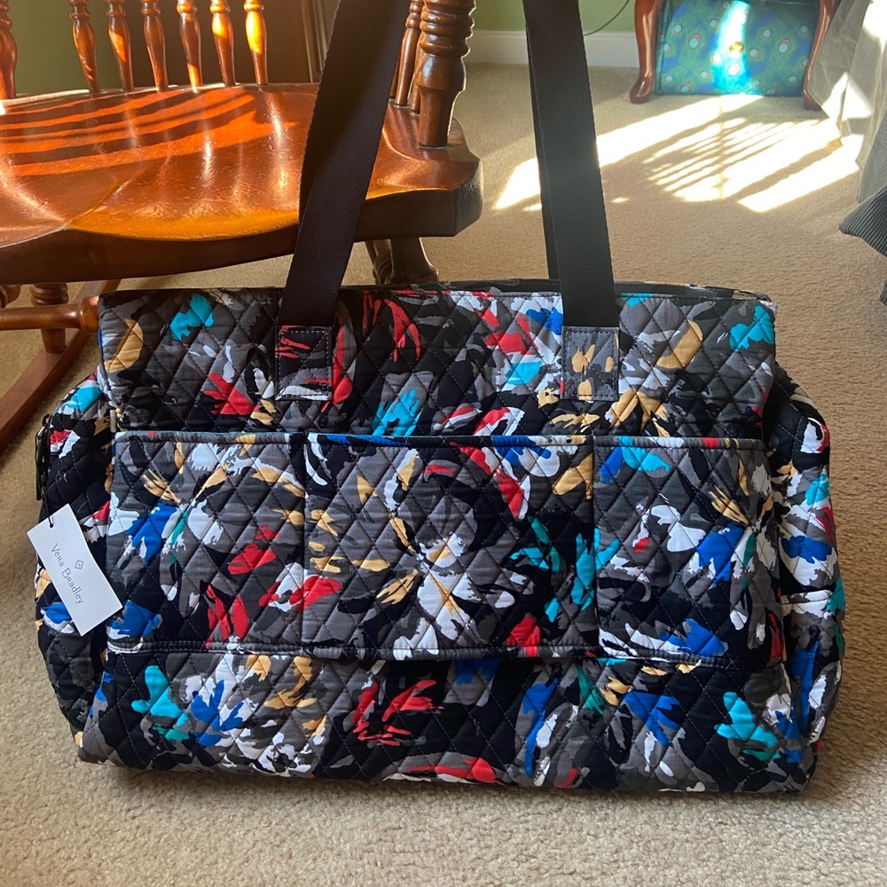 Vera Bradley NWT Triple Compartment Travel Bag-Splash Floral